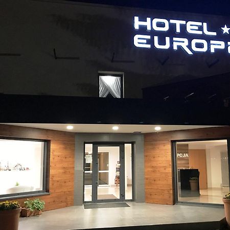 Hotel Europa Эльблонг Экстерьер фото